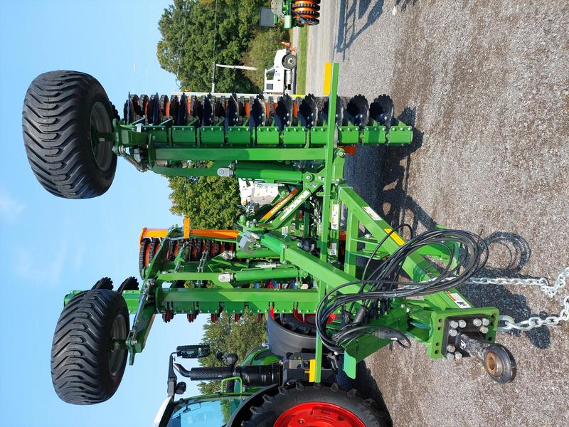 Tillage  AMAZONE Catros+ 03-2TS Photo